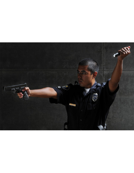 TORCHE TACTIQUE LED 2360 PELI™