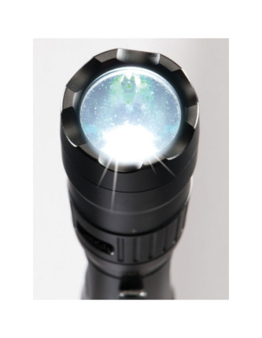 TORCHE LED RECHARGEABLE 7600 PELI™